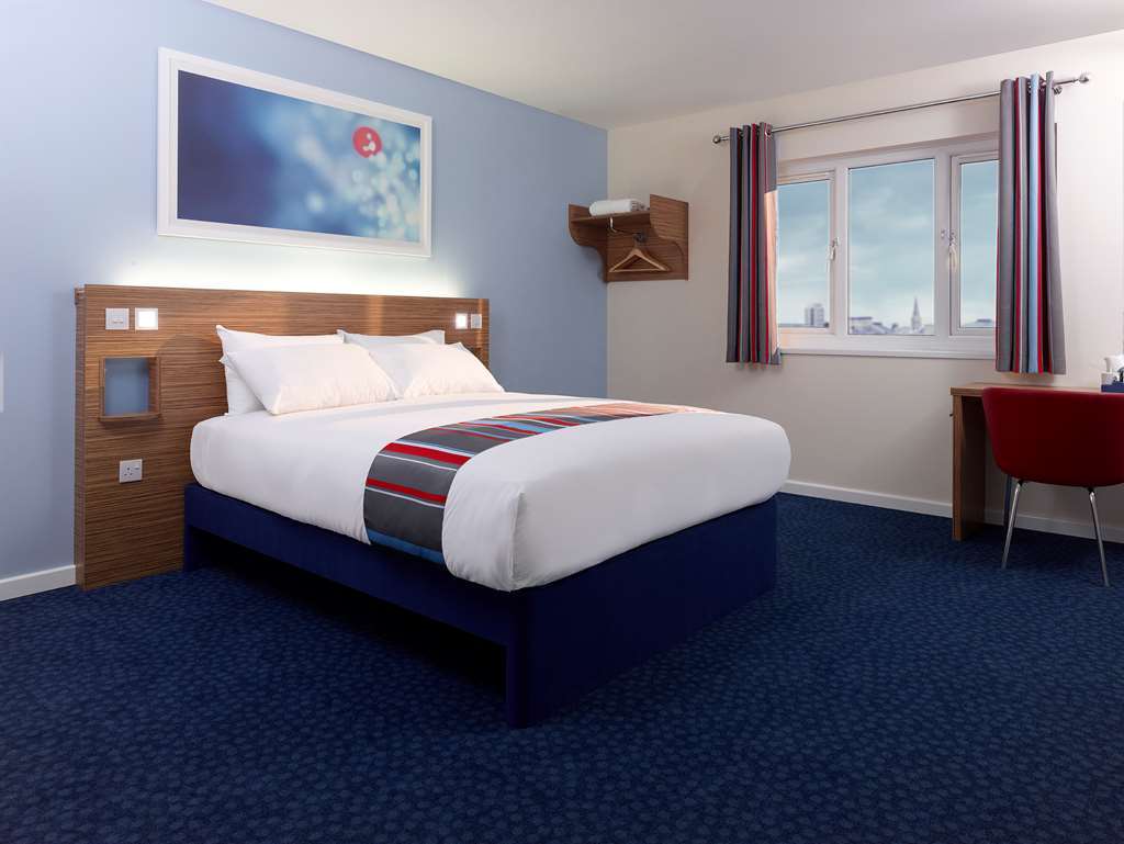 Travelodge Newbury Tot Hill Highclere Szoba fotó