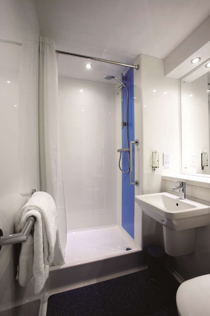Travelodge Newbury Tot Hill Highclere Szoba fotó