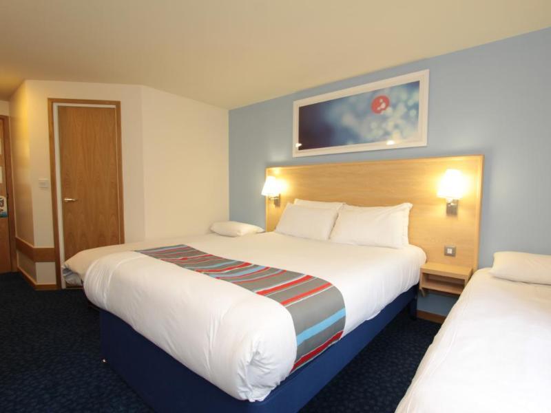 Travelodge Newbury Tot Hill Highclere Kültér fotó