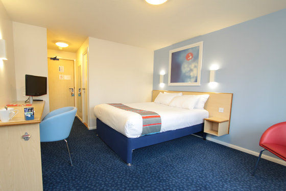 Travelodge Newbury Tot Hill Highclere Szoba fotó